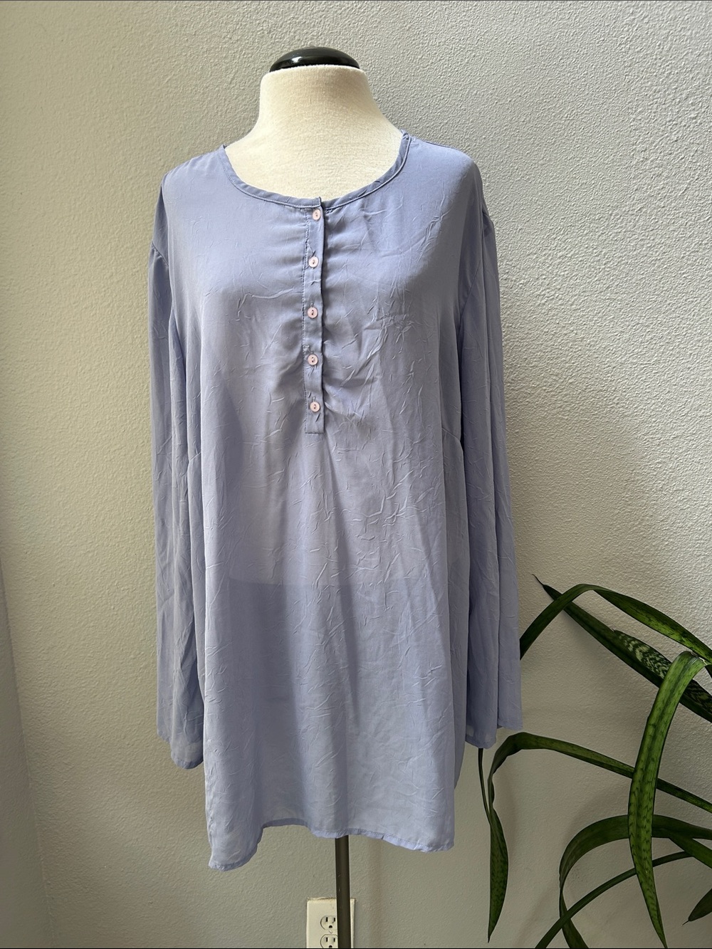 Notations Periwinkle Lavender Crinkled Chiffon Tunic Top 1X